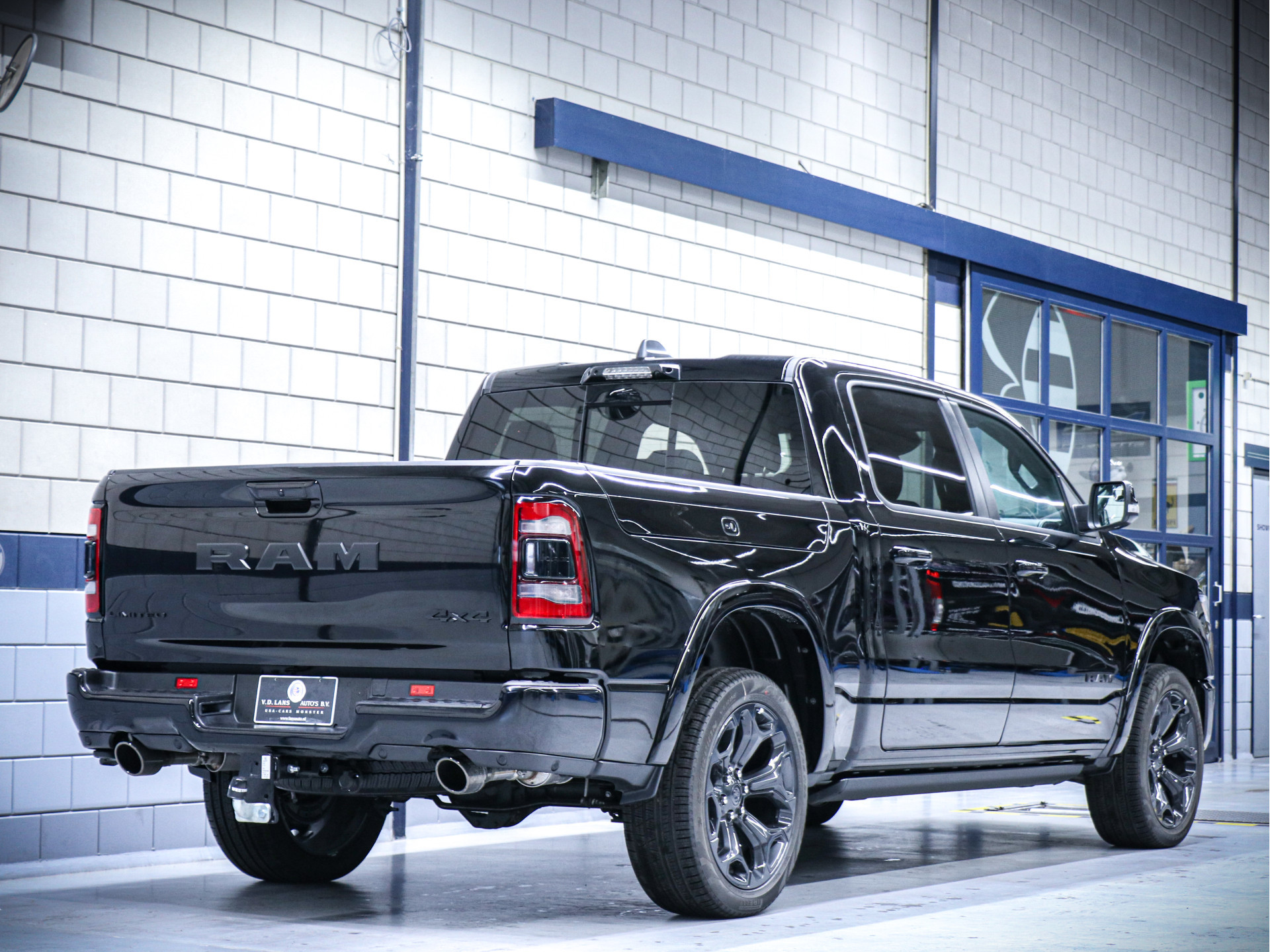 2019 dodge ram laramie black best sale edition