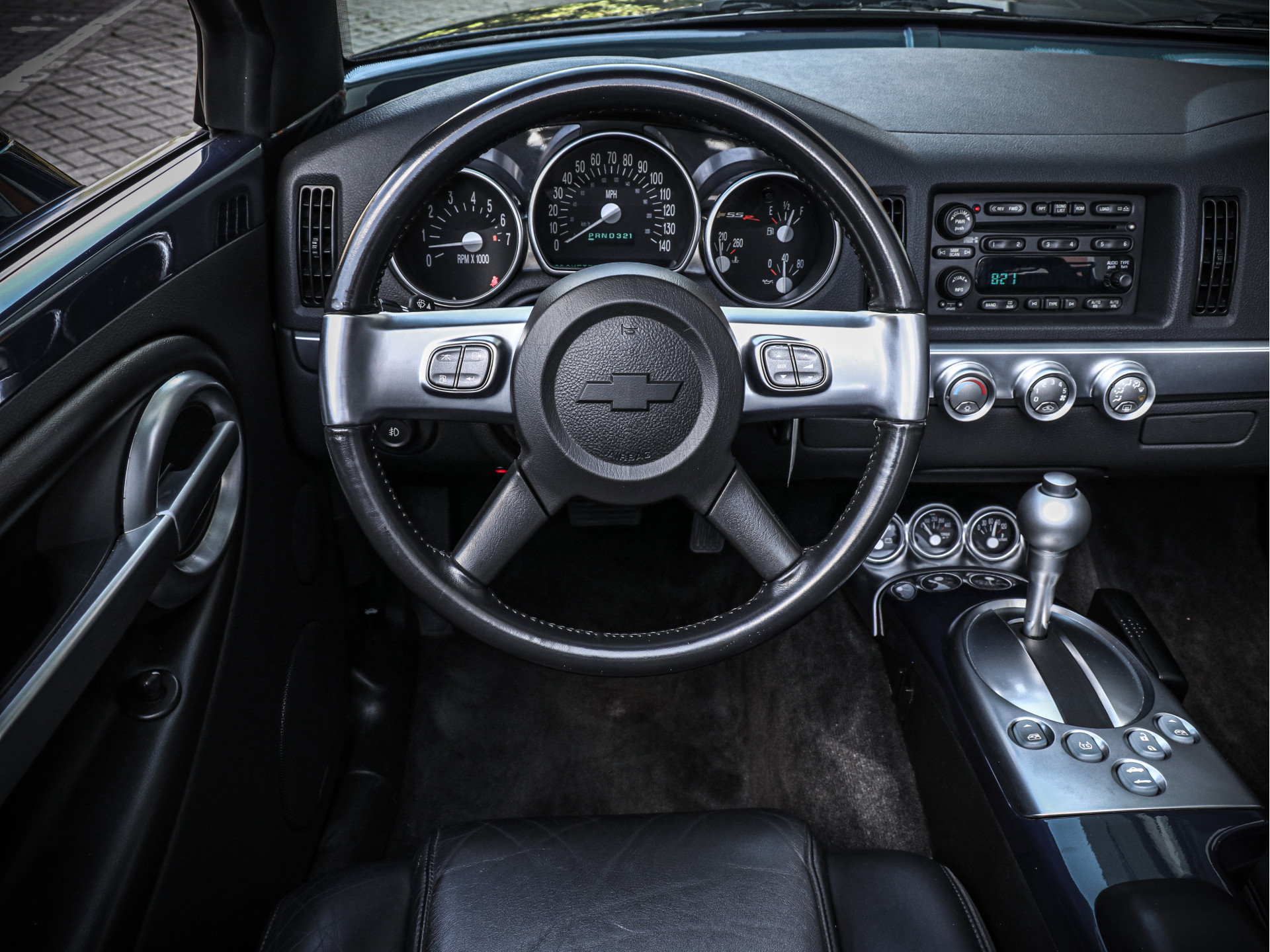 47430323-12.jpg